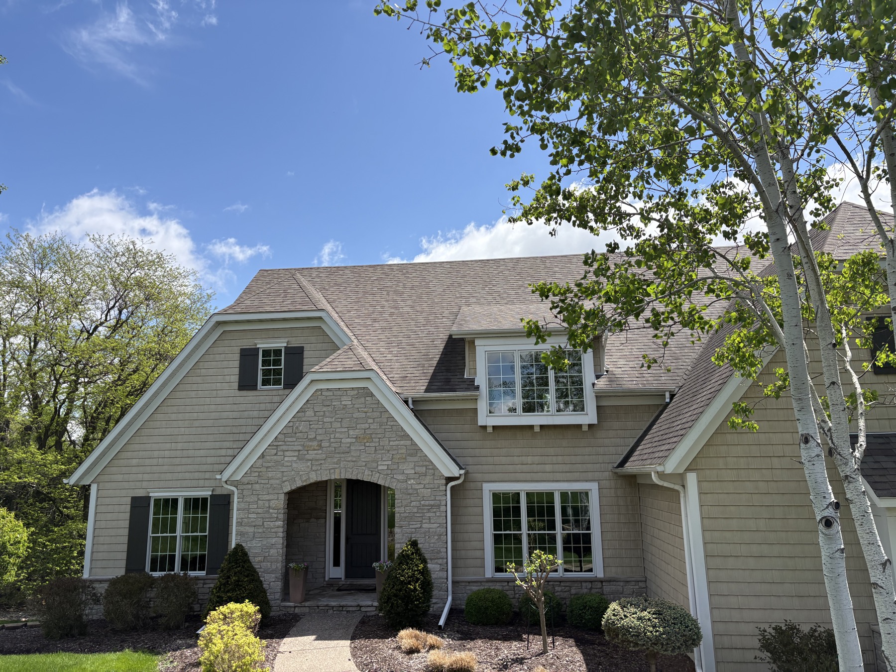 Exterior residential window cleaning