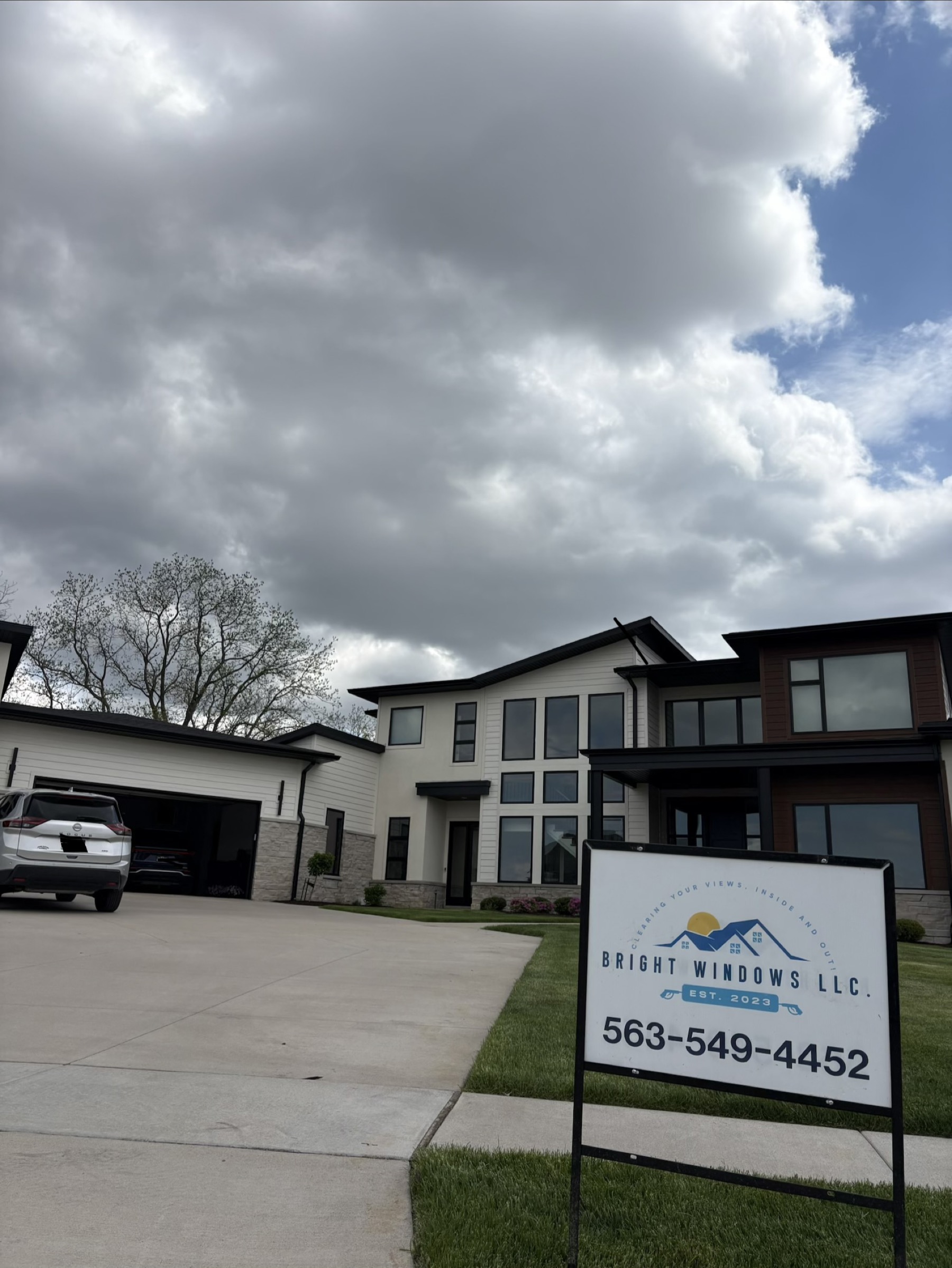 Bright Windows yard sign at a residential project